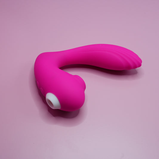 Little Fox Sucking Vibrator